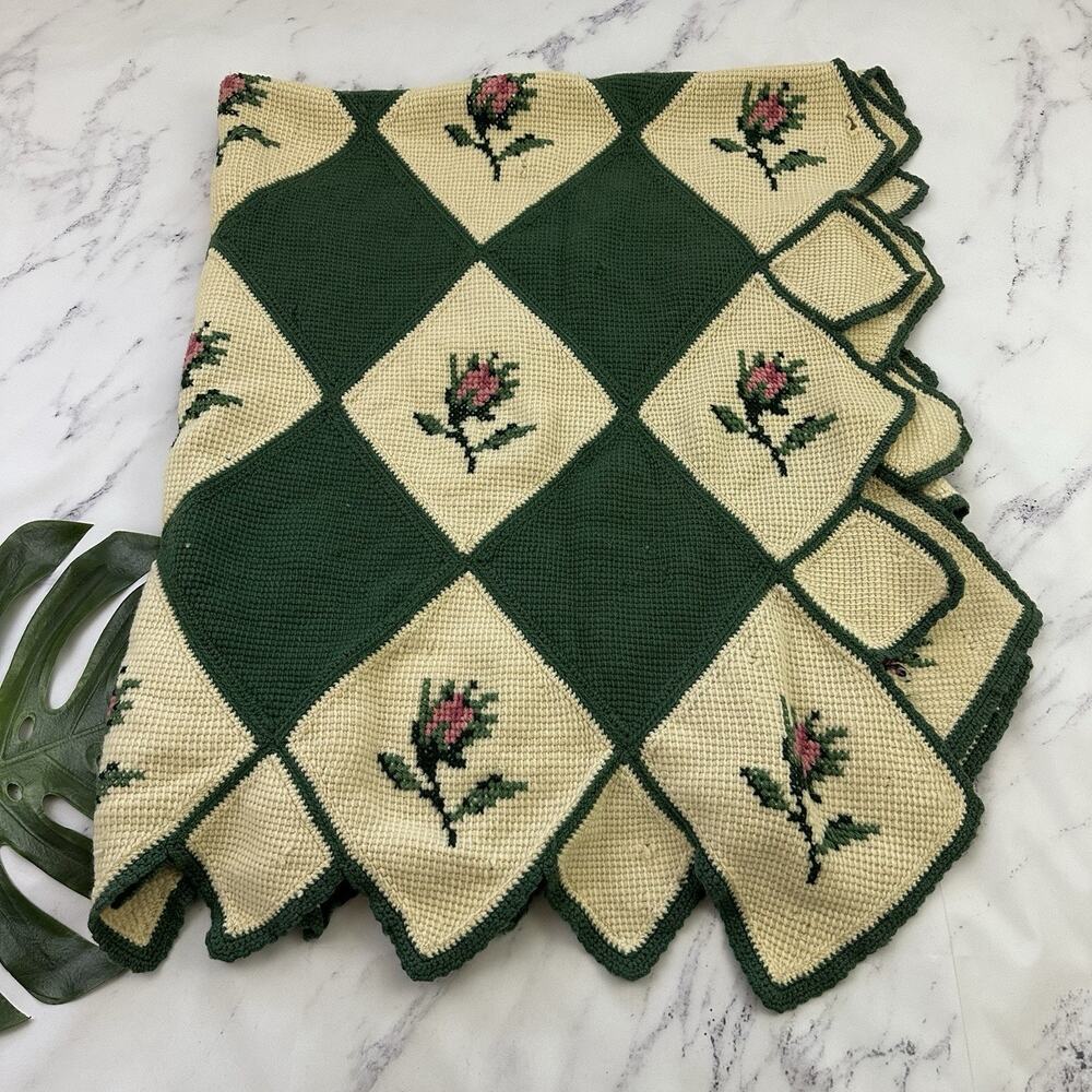 Vintage 70s Handmade Knit Throw Blanket Cream Green Floral Cottage Chunky